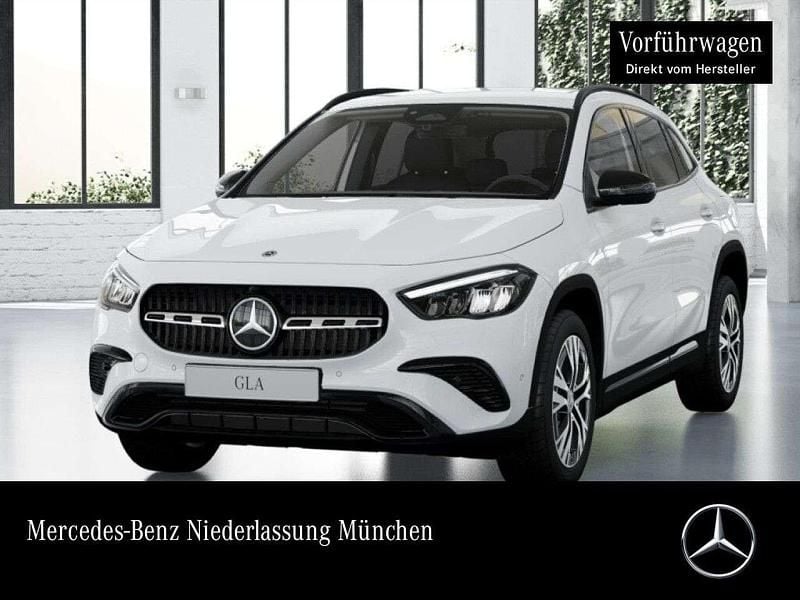 Weiß Gebraucht 2025 Mercedes GLA200 Progressive SUV | 39.990 € (Fairer Preis) - Bild 1/3