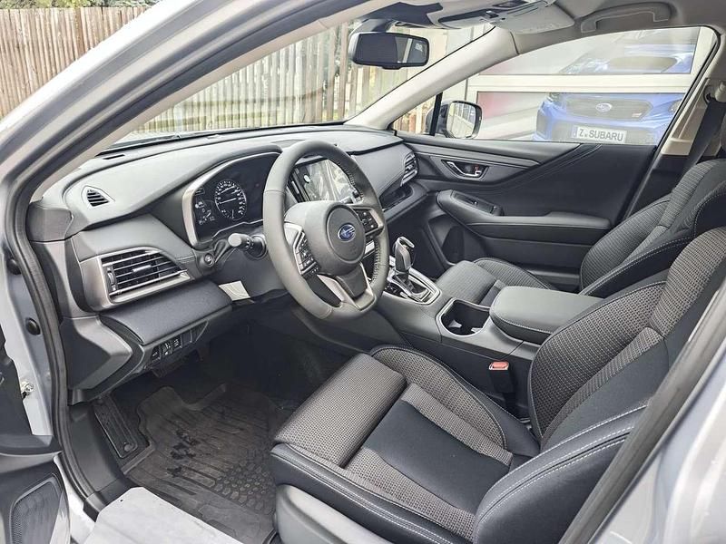 Neu Subaru Outback Active 169 PS (124 kW) 2025 Ice silver metallic SUV