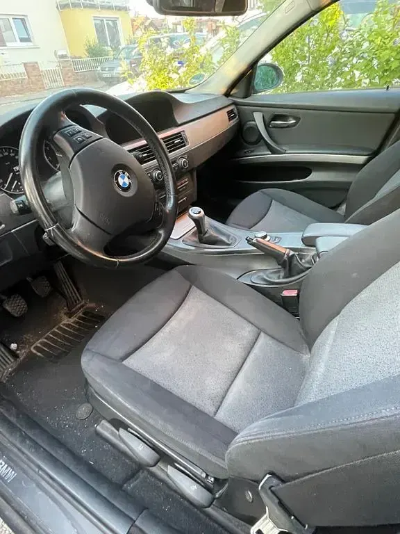 Gebraucht BMW 320 170 PS (125 kW) 2007 Schwarz Kombi