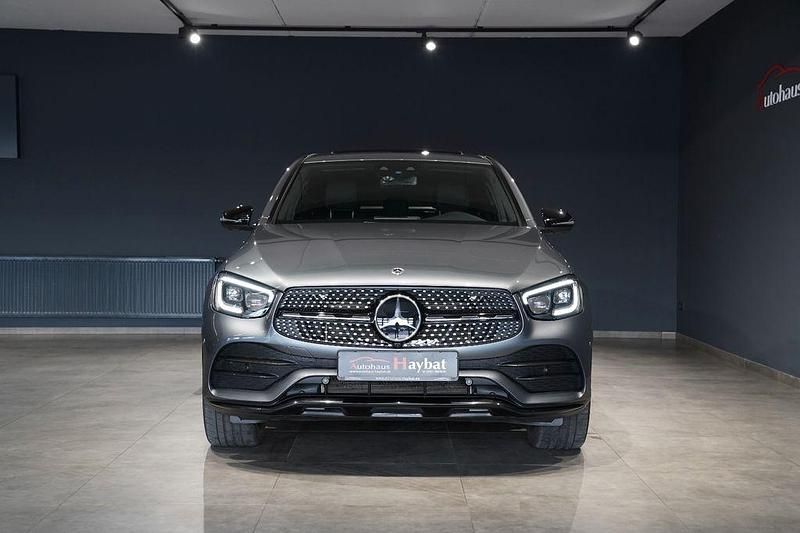 Gebraucht Mercedes GLC300 AMG 245 PS (180 kW) 2021 Selenitgrau Coupé