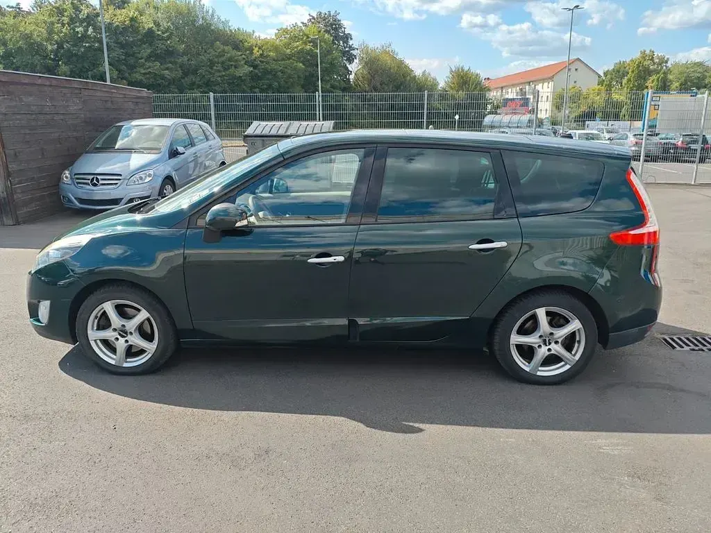 Gebraucht Renault Scénic III Luxe 160 PS (117 kW) 2010 Grün Van / Kleinbus