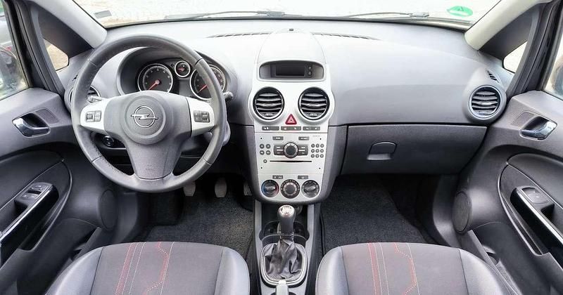 Gebraucht Opel Corsa Innovation 101 PS (74 kW) 2012 Schwarz Kleinwagen