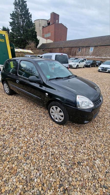 Gebraucht Renault Clio II 60 PS (44 kW) 2009 Schwarz Kleinwagen