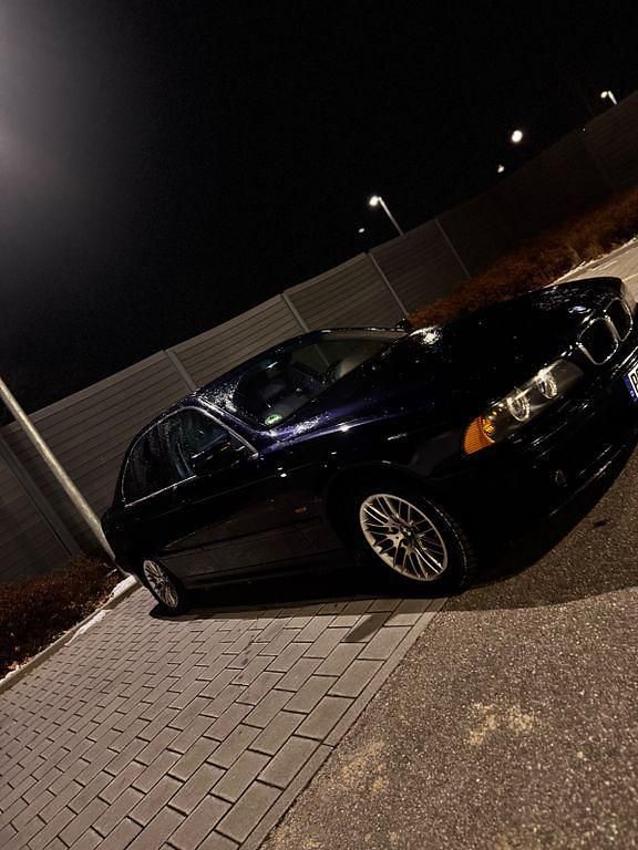 Gebraucht BMW 520 170 PS (125 kW) 2001 Blau Limousine