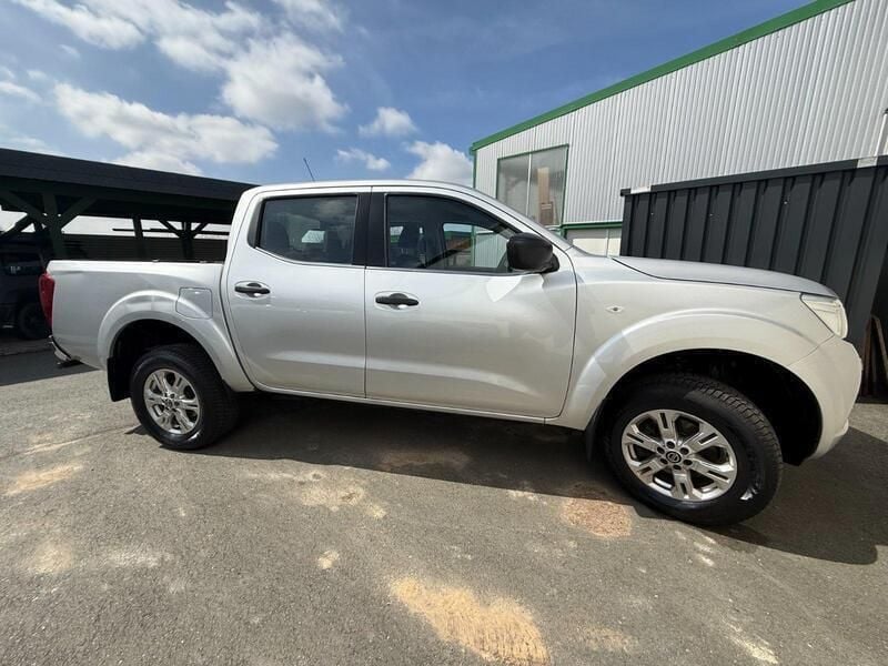 Silber Gebraucht 2020 Nissan Navara Acenta Abholung | 15.000 € - Bild 1/4