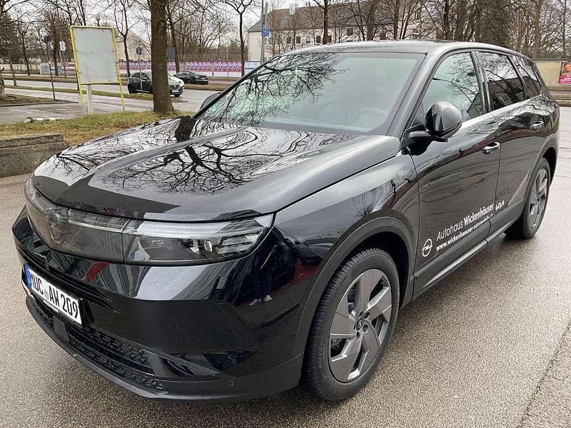Karbonschwarz Gebraucht 2024 Opel Grandland X SUV | 34.990 € (Etwas zu teuer) - Bild 1/4