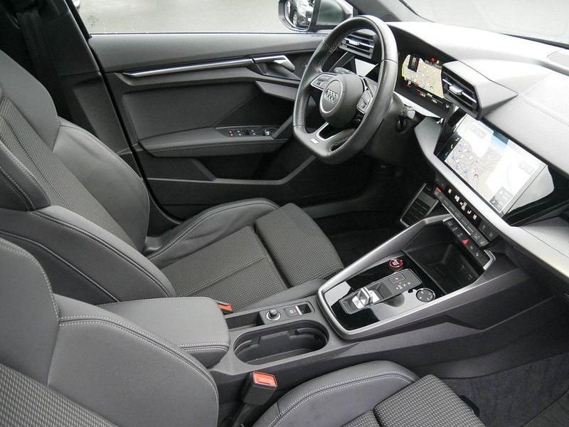 Gebraucht Audi S3 Design 310 PS (228 kW) 2023 Navarrablau metallic Limousine