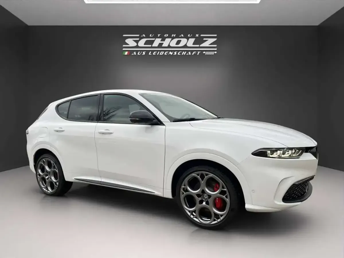 Gebraucht Alfa Romeo Tonale 160 PS (117 kW) 2025 Bianco banchise, uni SUV