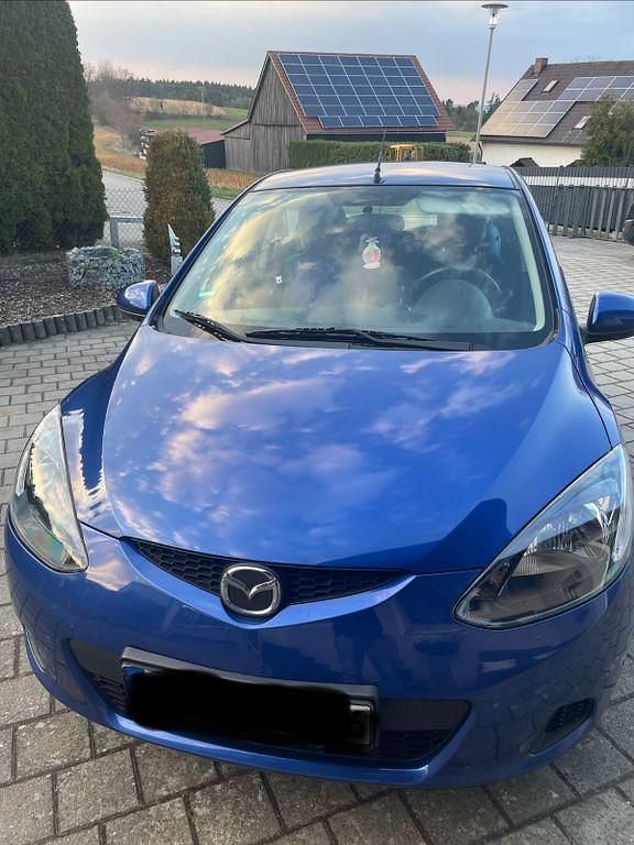 Gebraucht Mazda 2 Independence 90 PS (66 kW) 2009 Blau Kleinwagen
