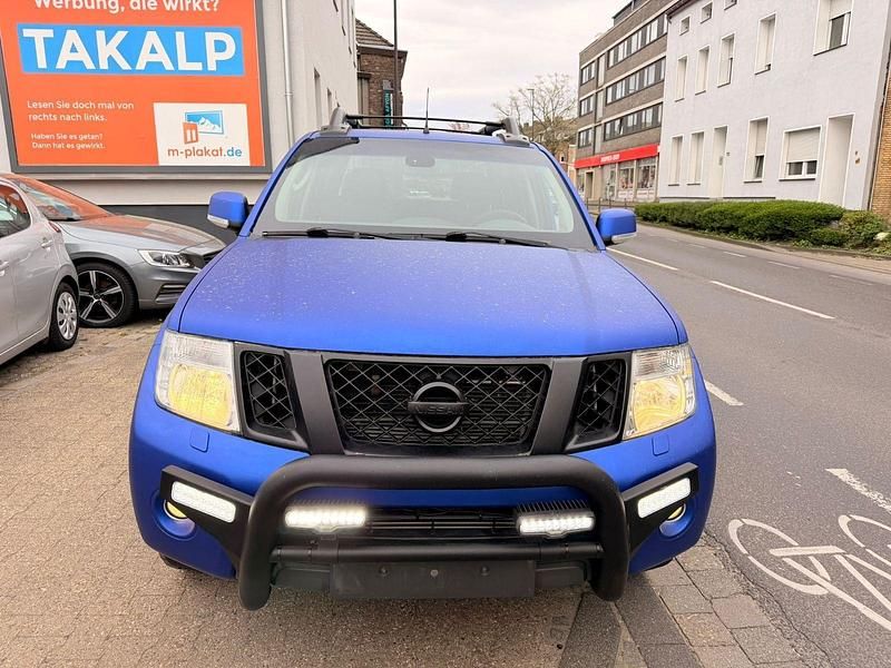 Gebraucht Nissan Navara 231 PS (169 kW) 2013 Blau Pickup