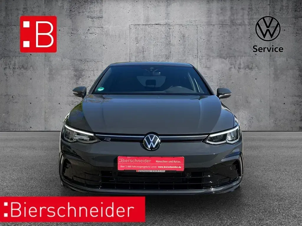 Gebraucht VW Golf VIII Pro 131 PS (96 kW) 2024 Grau Limousine