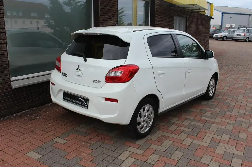 Gebraucht Mitsubishi Space Star 80 PS (58 kW) 2016 Weiß Kleinwagen