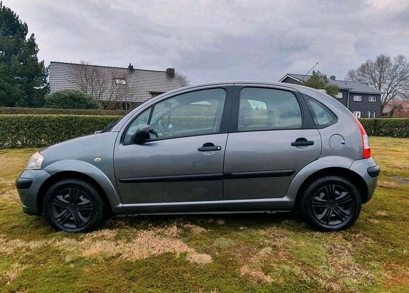Gebraucht Citroën C3 60 PS (44 kW) 2009 Grau Kleinwagen
