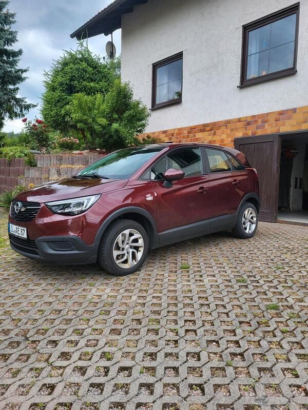 Rot Gebraucht 2018 Opel Crossland X SUV | 11.800 € (Fairer Preis) - Bild 1/4