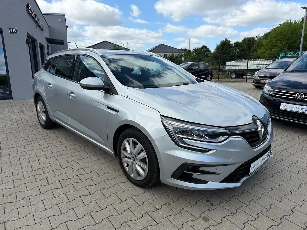 Gebraucht Renault Mégane IV 116 PS (85 kW) 2021 Silber Limousine