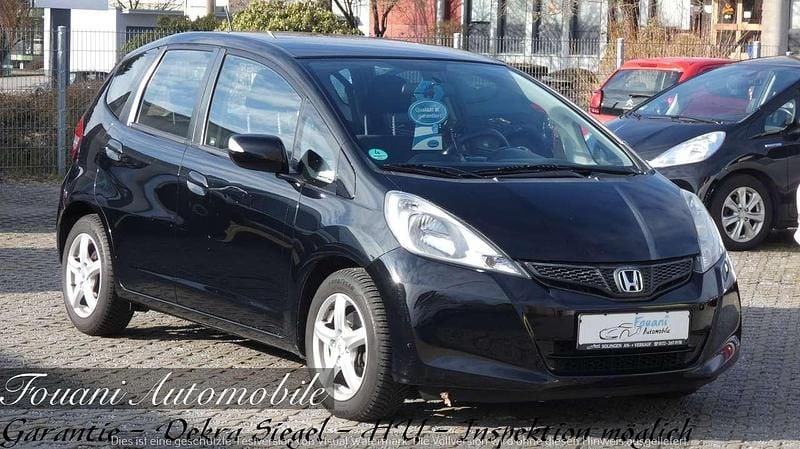 Gebraucht Honda Jazz Trend 99 PS (72 kW) 2012 Crystal black p. Kleinwagen