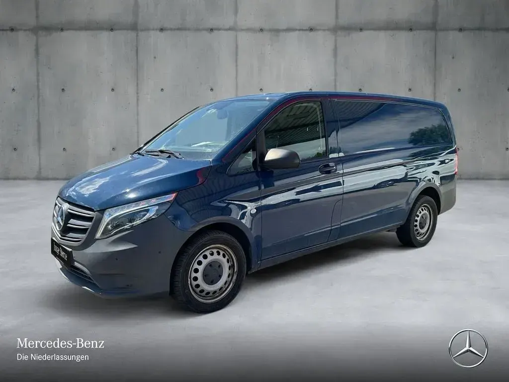 Gebraucht Mercedes Vito 190 PS (139 kW) 2021 Blau Van