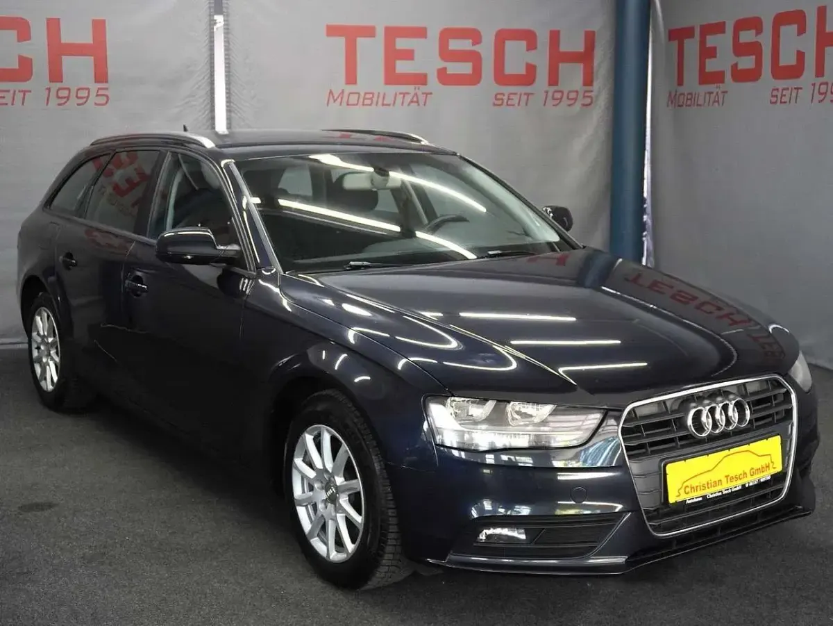 Second-hand Audi A4 Attraction 143 CP (105 kW) 2012 Albastru Break