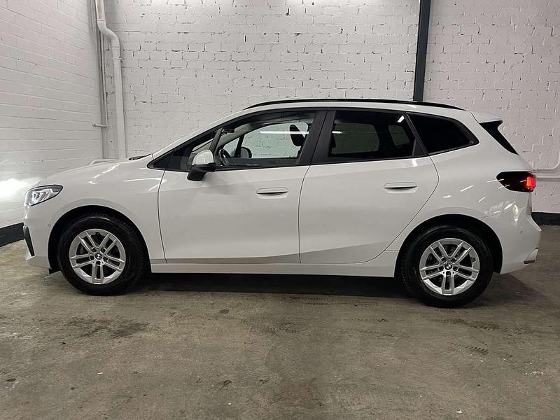 Gebraucht BMW 218 150 PS (110 kW) 2023 Alpinweiss iii Van / Kleinbus