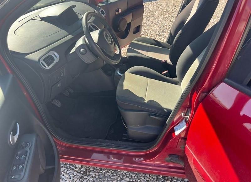 Gebraucht Renault Modus 90 PS (66 kW) 2009 Rot Van / Kleinbus