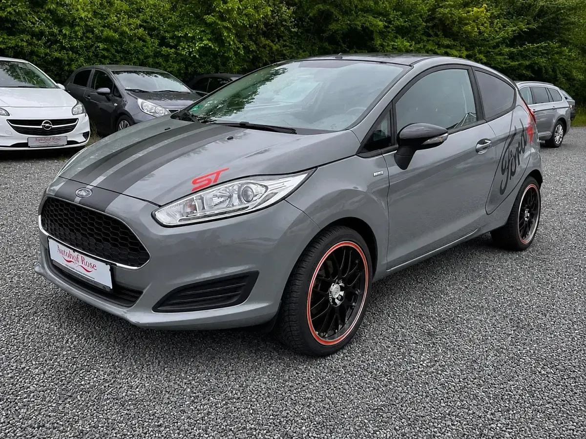 Gebraucht Ford Fiesta Trend 60 PS (44 kW) 2016 Grau Kleinwagen