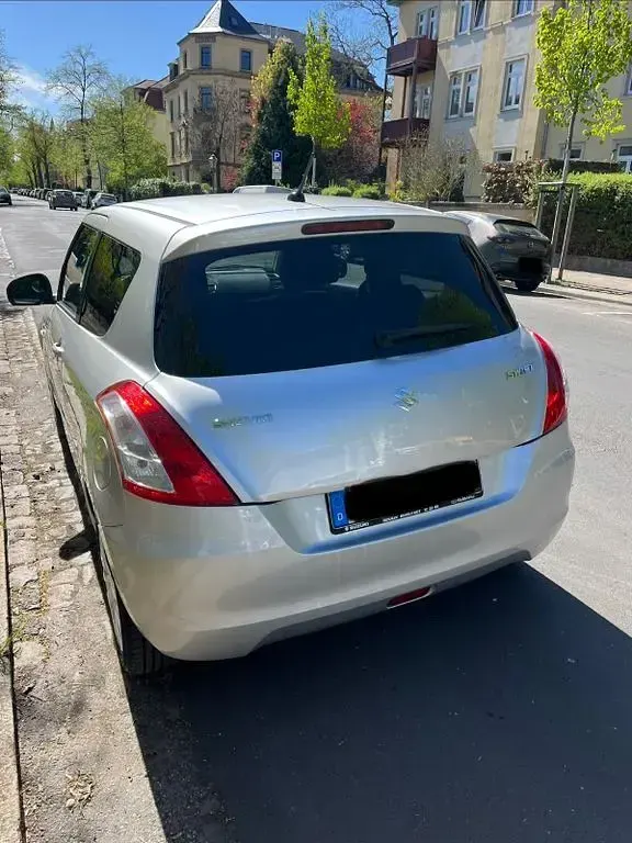Usata Suzuki Swift 75 CV (55 kW) 2013 Argento Utilitaria