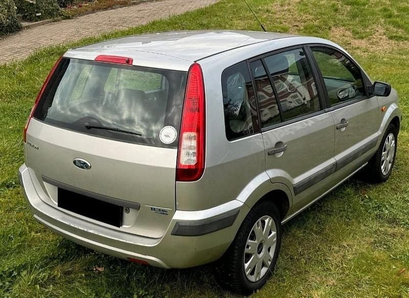 Gebraucht Ford Fusion Ambiente 75 PS (55 kW) 2006 Silber Kleinwagen