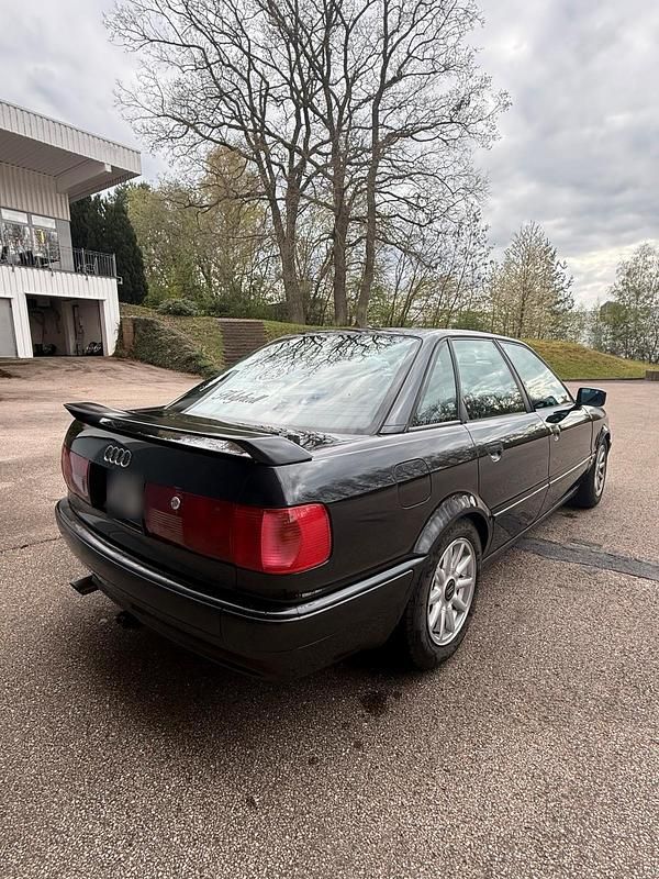 Second-hand Audi 80 90 CP (66 kW) 1991 Negru Berlinǎ