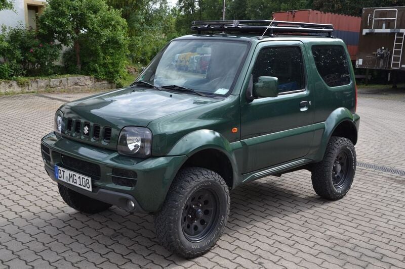 Grün Gebraucht 2010 Suzuki Jimny SUV | 6.500 € (Guter Preis) - Bild 1/4
