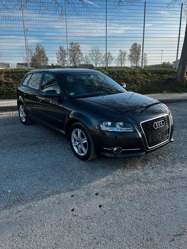 Second-hand Audi A3 105 CP (77 kW) 2011 Negru Hatchback