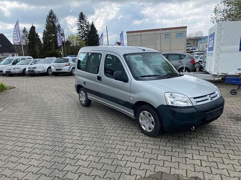 Gebraucht Citroën Berlingo 75 PS (55 kW) 2007 Silber Van / Kleinbus
