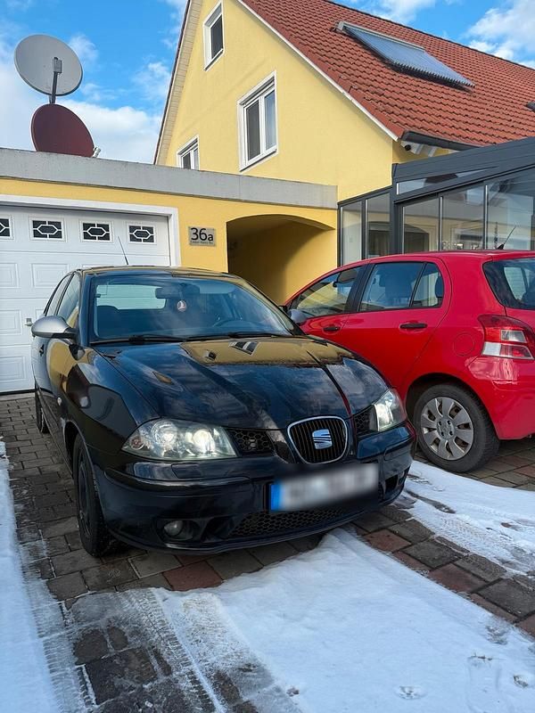 Schwarz Gebraucht 2004 Seat Ibiza Kleinwagen | 1.850 € (Guter Preis) - Bild 1/4