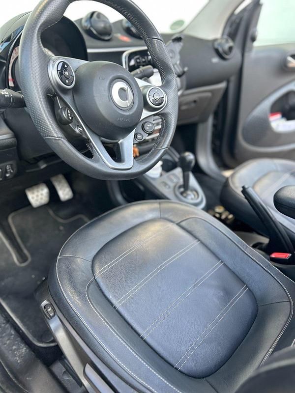 Gebraucht Smart ForTwo Cabrio 90 PS (66 kW) 2016 Blau Cabrio