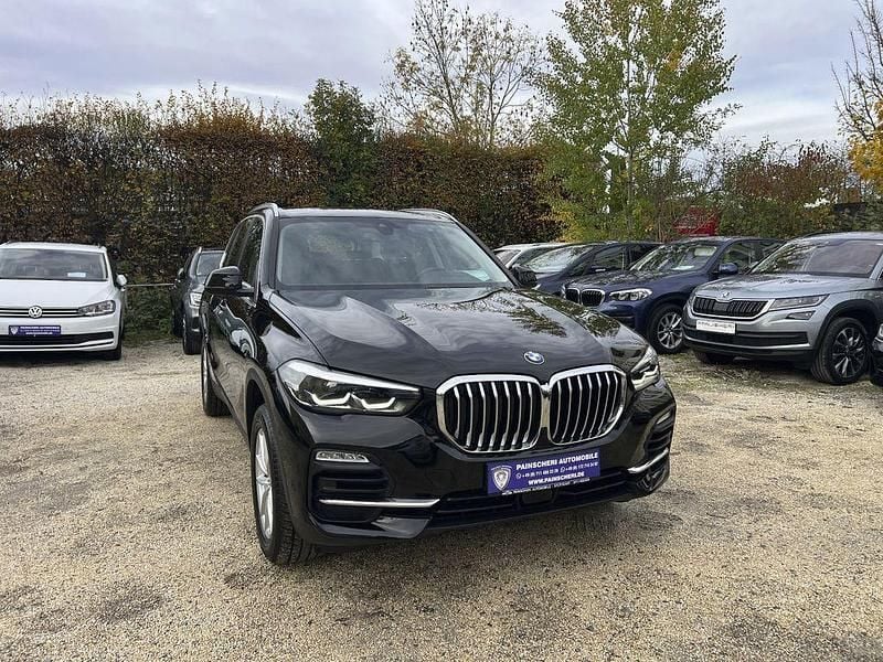 Schwarz ii/bonnet fluid black Gebraucht 2021 BMW X5 Sport Line SUV | 37.899 € (Superpreis) - Bild 1/4