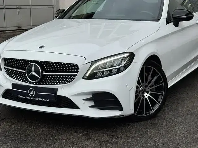 Gebraucht Mercedes C400 AMG 333 PS (244 kW) 2019 Weiß Coupé