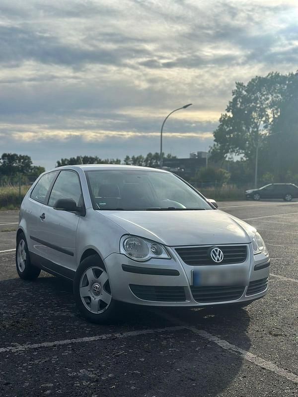 Silber Gebraucht 2006 VW Polo Kleinwagen | 1.200 € (Fairer Preis) - Bild 1/4