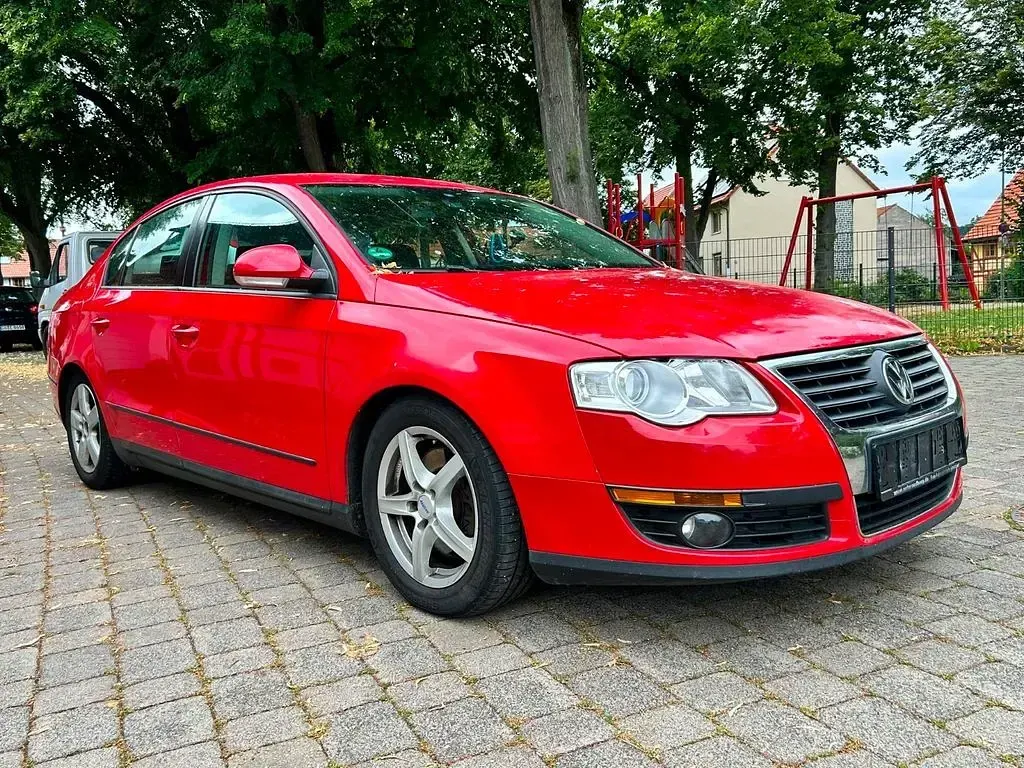 Gebraucht VW Passat Trendline 105 PS (77 kW) 2005 Rot Limousine