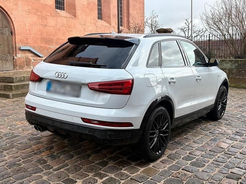 Second-hand Audi Q3 Competition 150 CP (110 kW) 2018 Alb SUV
