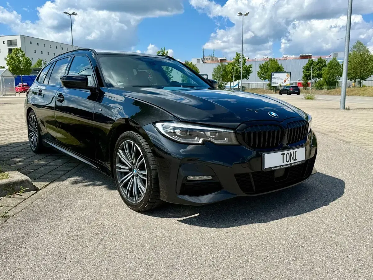 Gebraucht BMW 320e Shadowline 190 PS (139 kW) 2021 Schwarz Kombi