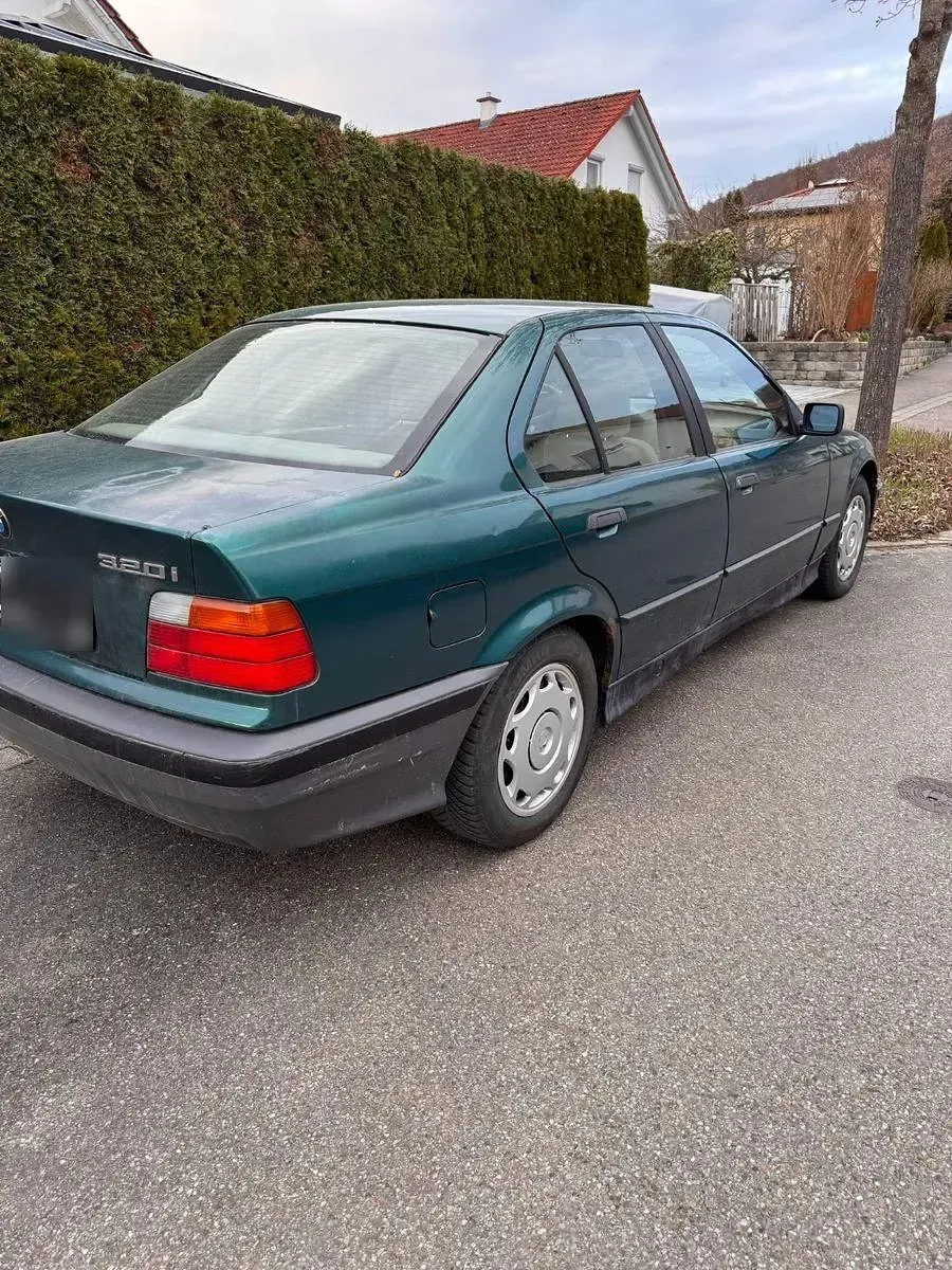 Gebraucht BMW 320 150 PS (110 kW) 1991 Limousine
