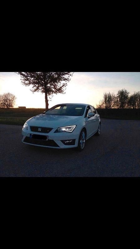 Weiß Gebraucht 2016 Seat Leon FR Limousine | 16.400 € (Etwas zu teuer) - Bild 1/4