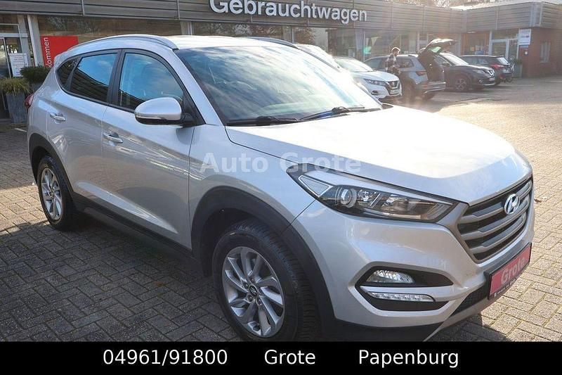 Gebraucht Hyundai Tucson Edition 177 PS (130 kW) 2016 Silber SUV