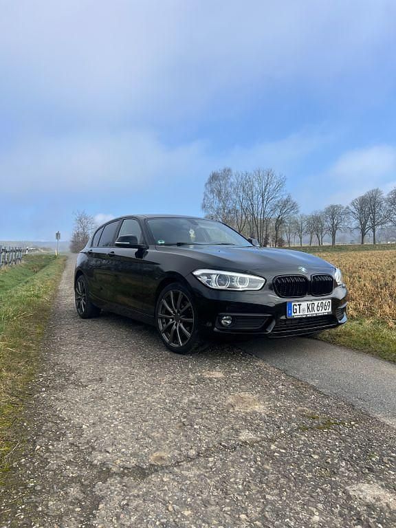 Schwarz Gebraucht 2017 BMW 116 Efficient Dynamics Kleinwagen | 10.200 € (Fairer Preis) - Bild 1/4