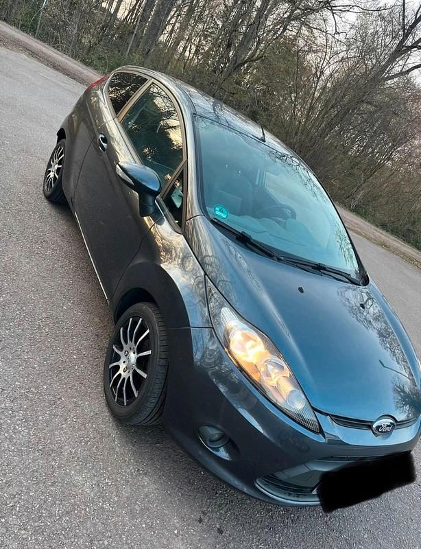 Gebraucht Ford Fiesta 82 PS (60 kW) 2010 Schwarz Kleinwagen
