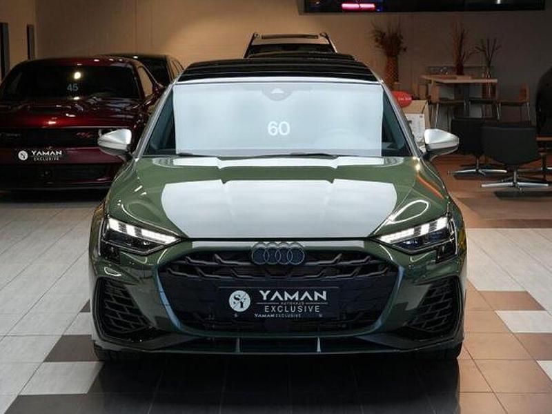 Gebraucht Audi S3 Ambiente 333 PS (244 kW) 2025 Grün Limousine