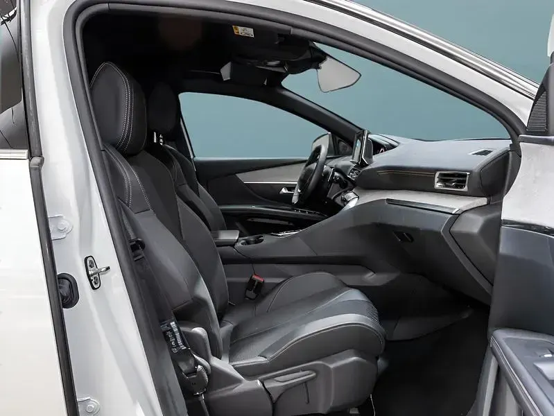 Gebraucht Peugeot 3008 136 PS (100 kW) 2024 Weiß SUV