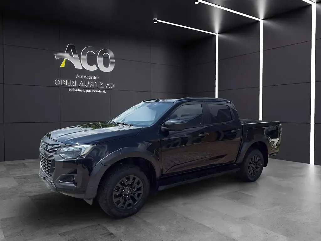 Neu Isuzu D-Max 163 PS (119 kW) 2026 Schwarz Pickup