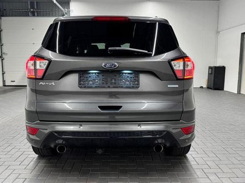 Gebraucht Ford Kuga ST-Line 242 PS (177 kW) 2018 Grau (magneticgrau) SUV