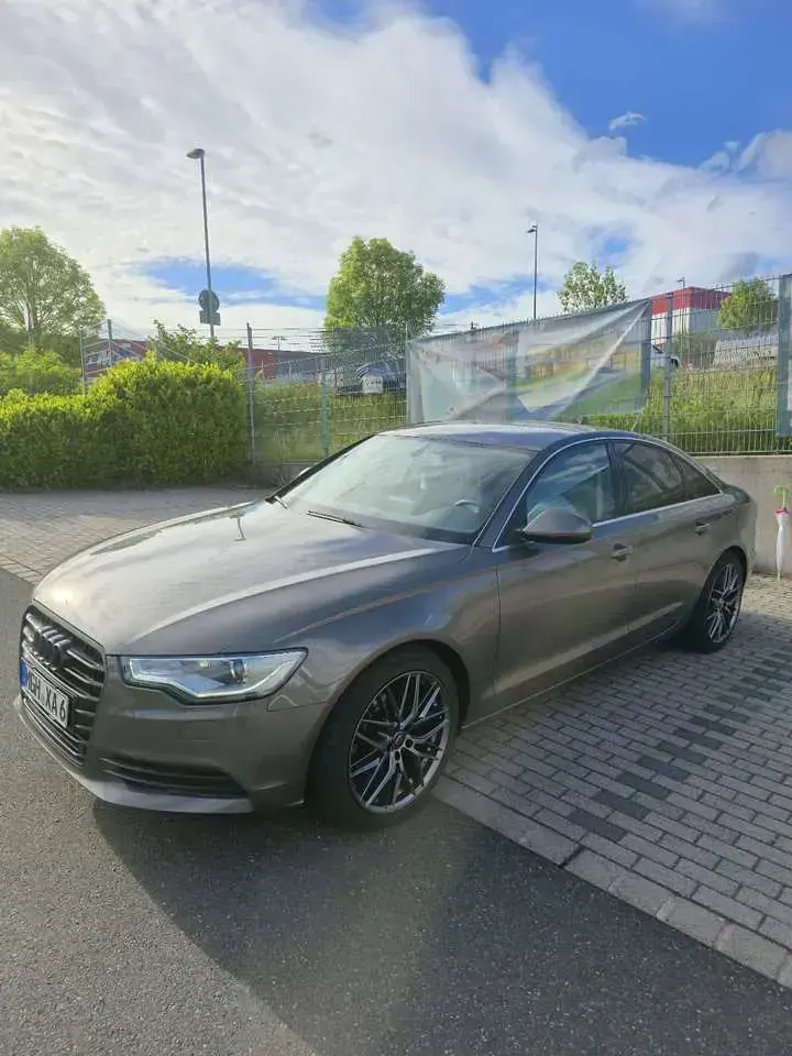 Gebraucht Audi A6 Business 179 PS (131 kW) 2013 Grau Limousine