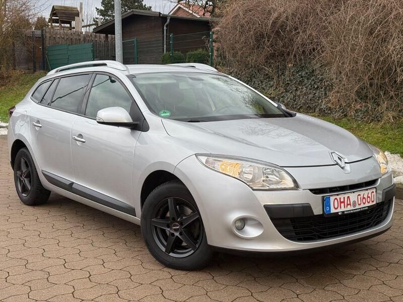 Grau Gebraucht 2010 Renault Mégane GrandTour Dynamique Kombi | 4.999 € (Fairer Preis) - Bild 1/4